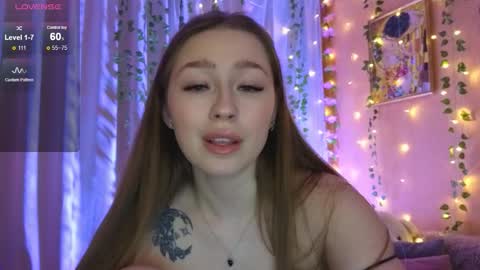 Snapshot of tease_mee_now chatting on October 22, 3:12 pm Eva online show from October 22, 3:12 pm