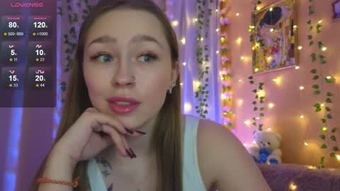 Snapshot of tease_mee_now chatting on November 14, 3:55 pm Eva online show from November 14, 3:55 pm