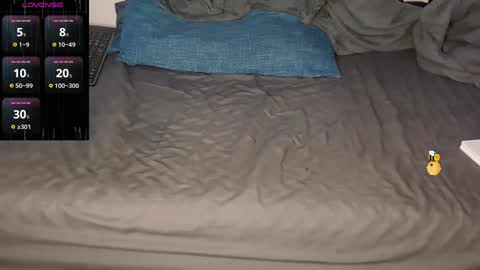 Snapshot of teaser4 chatting on December 16, 10:34 pm teaser4 online show from December 16, 10:34 pm