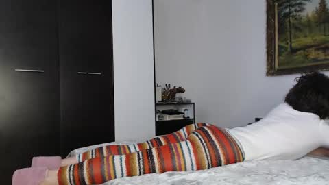 Snapshot of teasexpert4444 chatting on February 25, 8:36 am ALICIA--- online show from February 25, 8:36 am