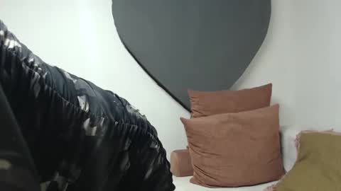 Snapshot of teasexpert4444 chatting on November 20, 6:35 am ALICIA--- online show from November 20, 6:35 am