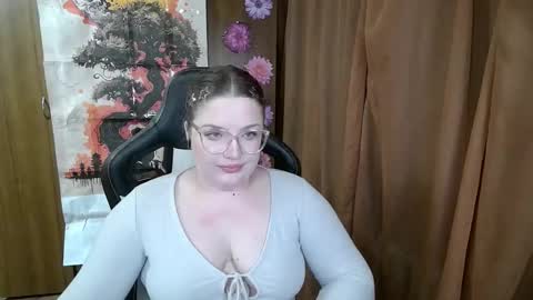 Teasing Dora online show from April 19, 6:10 pm