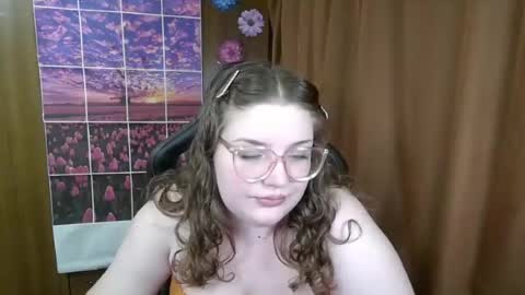 Snapshot of teasing_dora chatting on June 12, 10:41 pm Teasing Dora online show from June 12, 10:41 pm