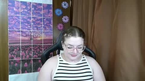 Snapshot of teasing_dora chatting on July 22, 12:35 am Teasing Dora online show from July 22, 12:35 am