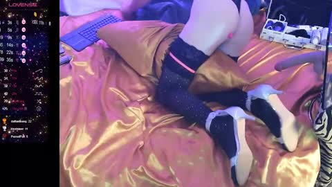 TeasyBitchyCross online show from December 7, 11:40 am