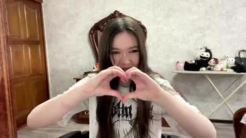 Im Techa 3 feet 24 cm height 170 online show from March 6, 10:34 am