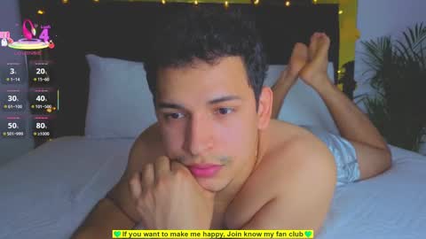 Snapshot of teddy_cowboy chatting on October 9, 1:58 am Follow me on Twitter boys ryder and instagram teddyscoot 12 online show from October 9, 1:58 am