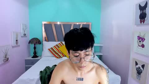 Snapshot of teddy_jacobs chatting on October 8, 9:56 pm T E D D Y online show from October 8, 9:56 pm