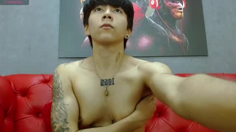 Snapshot of teddy_jacobs chatting on December 19, 8:05 pm T E D D Y online show from December 19, 8:05 pm