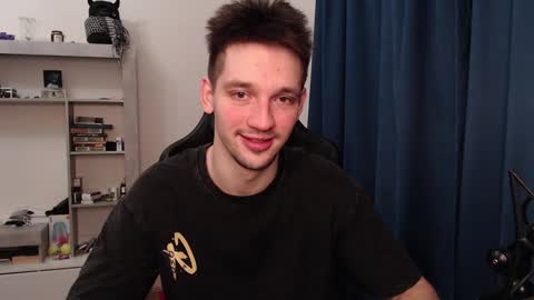 Snapshot of teddy_mode chatting on February 7, 8:42 pm Teddy online show from February 7, 8:42 pm