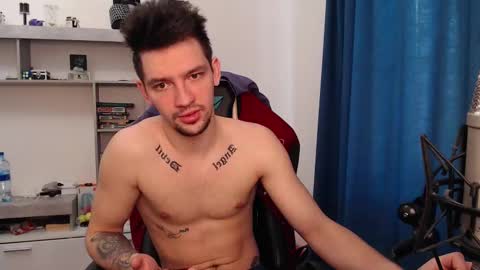 Snapshot of teddy_mode chatting on February 16, 9:04 am Teddy online show from February 16, 9:04 am