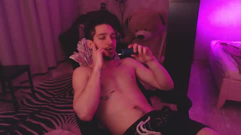 Snapshot of teddy_mode chatting on March 3, 3:30 am Teddy online show from March 3, 3:30 am