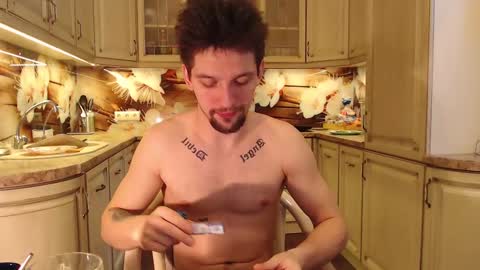 Snapshot of teddy_mode chatting on March 9, 5:00 am Teddy online show from March 9, 5:00 am