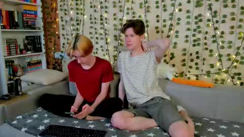 tedy_lun online show from March 4, 8:59 pm