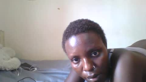 Snapshot of tee_kaicy chatting on December 17, 1:05 pm kaicy online show from December 17, 1:05 pm