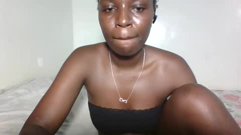 Snapshot of tee_kaicy chatting on October 27, 6:45 pm kaicy online show from October 27, 6:45 pm