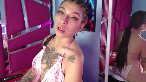 Snapshot of teeennaugthy18 chatting on December 29, 6:45 am Tayloor online show from December 29, 6:45 am