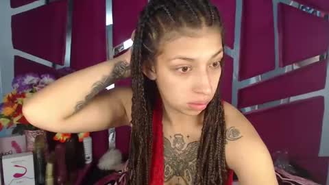 Snapshot of teeennaugthy18 chatting on January 14, 3:11 am Tayloor online show from January 14, 3:11 am