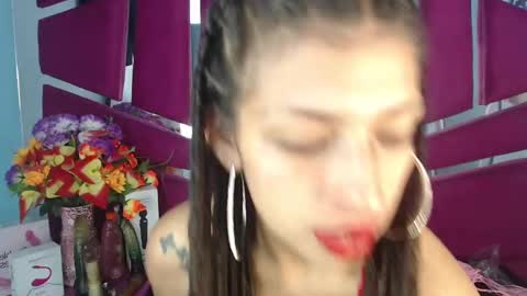 Snapshot of teeennaugthy18 chatting on January 14, 6:45 am Tayloor online show from January 14, 6:45 am