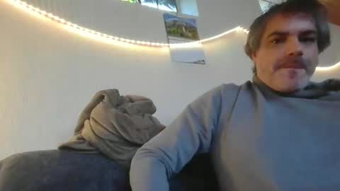 Snapshot of teeforyou chatting on February 4, 1:06 pm Peter online show from February 4, 1:06 pm