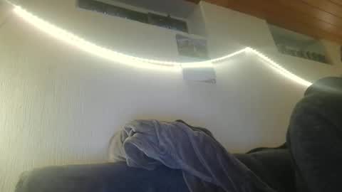 Snapshot of teeforyou chatting on February 14, 6:43 am Peter online show from February 14, 6:43 am