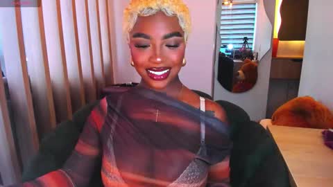 Snapshot of teerry__ chatting on November 4, 8:19 pm Teerry online show from November 4, 8:19 pm