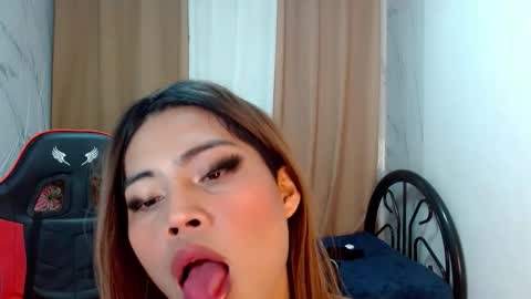 teffi_morgan online show from May 16, 2:19 am