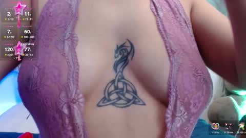 Snapshot of teffy_ari chatting on December 2, 10:05 pm Diana online show from December 2, 10:05 pm