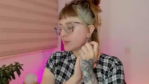 Snapshot of tekila__ chatting on July 2, 3:23 am tekila__ online show from July 2, 3:23 am