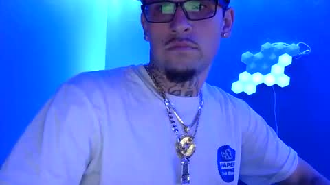 Snapshot of tempsnasty chatting on November 9, 5:44 pm tempsnasty online show from November 9, 5:44 pm