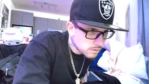 tempsnasty online show from February 28, 4:02 am