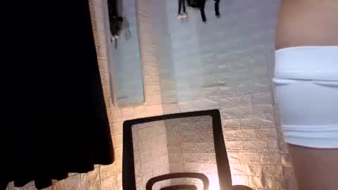 tempting_jon online show from November 1, 8:38 am