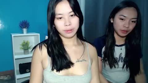 YOGIRL MAXINE online show from April 17, 7:00 am