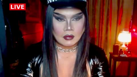 Snapshot of temptress_cocoxxx chatting on May 3, 6:25 pm Mistress Coco online show from May 3, 6:25 pm