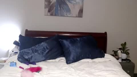 Snapshot of temptriss69 chatting on December 4, 12:03 pm Temptriss69 online show from December 4, 12:03 pm