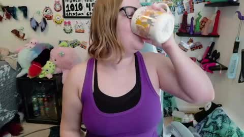 Pixie and Tentacle Overlord online show from April 15, 6:15 pm