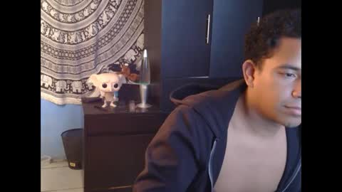 Snapshot of tendajih_black chatting on September 8, 3:22 pm Tendajih Black online show from September 8, 3:22 pm