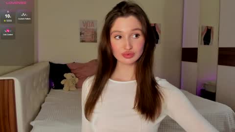 Snapshot of tender_babyy chatting on December 4, 2:26 pm Sexy girl Li online show from December 4, 2:26 pm