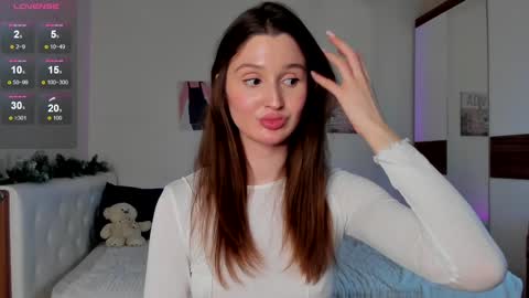 Snapshot of tender_babyy chatting on January 14, 5:56 pm Sexy girl Li online show from January 14, 5:56 pm