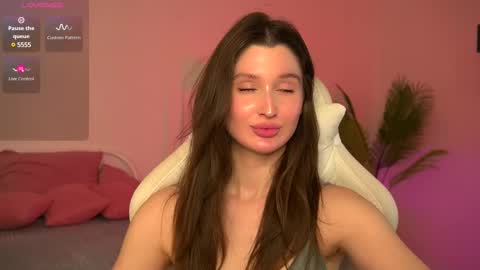 Snapshot of tender_babyy chatting on February 21, 8:07 am Sexy girl Li online show from February 21, 8:07 am