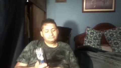 Snapshot of tender_eldelatienda chatting on January 5, 5:30 am Fabio Canavaro online show from January 5, 5:30 am