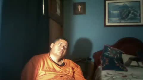Snapshot of tender_eldelatienda chatting on July 8, 11:31 pm Fabio Canavaro online show from July 8, 11:31 pm