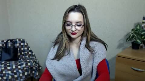 tender_treasure online show from November 5, 9:20 am