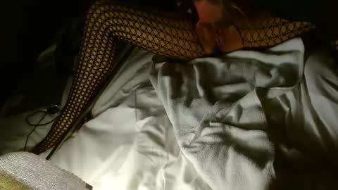 tendersinner online show from February 1, 6:54 am