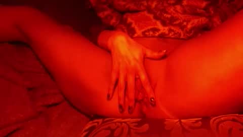 tendersinner online show from November 9, 6:44 am