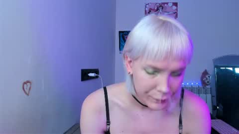 Kira online show from July 1, 2:35 am