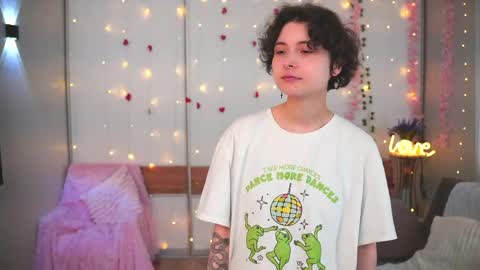 Wanessa online show from April 2, 3:04 am