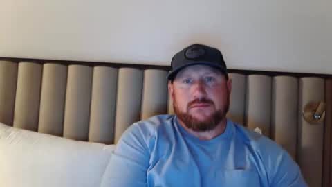 Snapshot of tenn239 chatting on May 19, 12:49 am tenn239 online show from May 19, 12:49 am