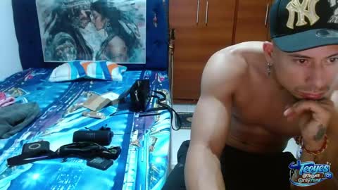 teoyes_ online show from June 7, 9:18 pm