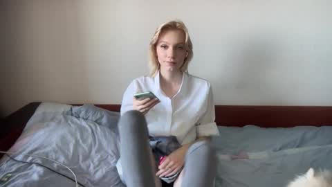 Anna online show from February 19, 5:03 am